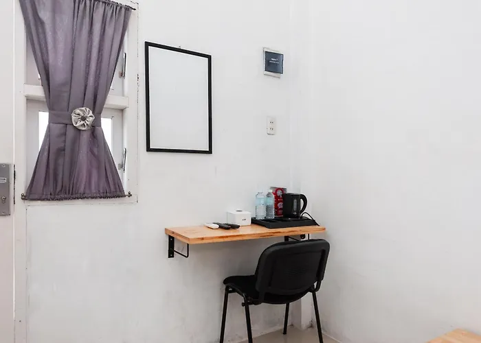 RedDoorz Syariah near RSUD Zainoel Abidin Banda Aceh